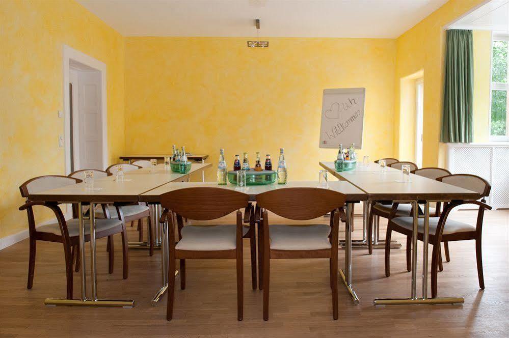 Parkhotel Schillerhain Kirchheimbolanden Buitenkant foto