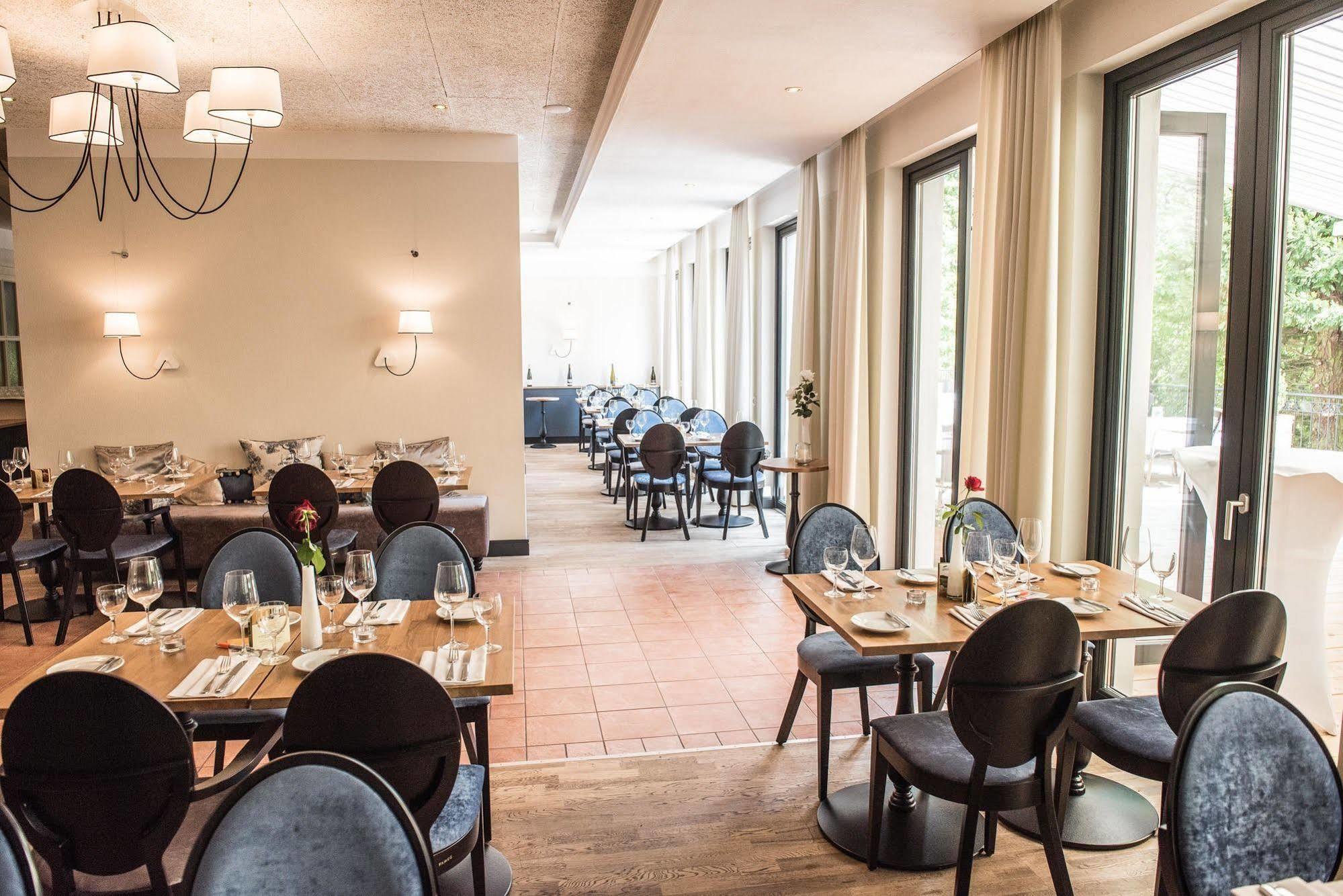 Parkhotel Schillerhain Kirchheimbolanden Buitenkant foto
