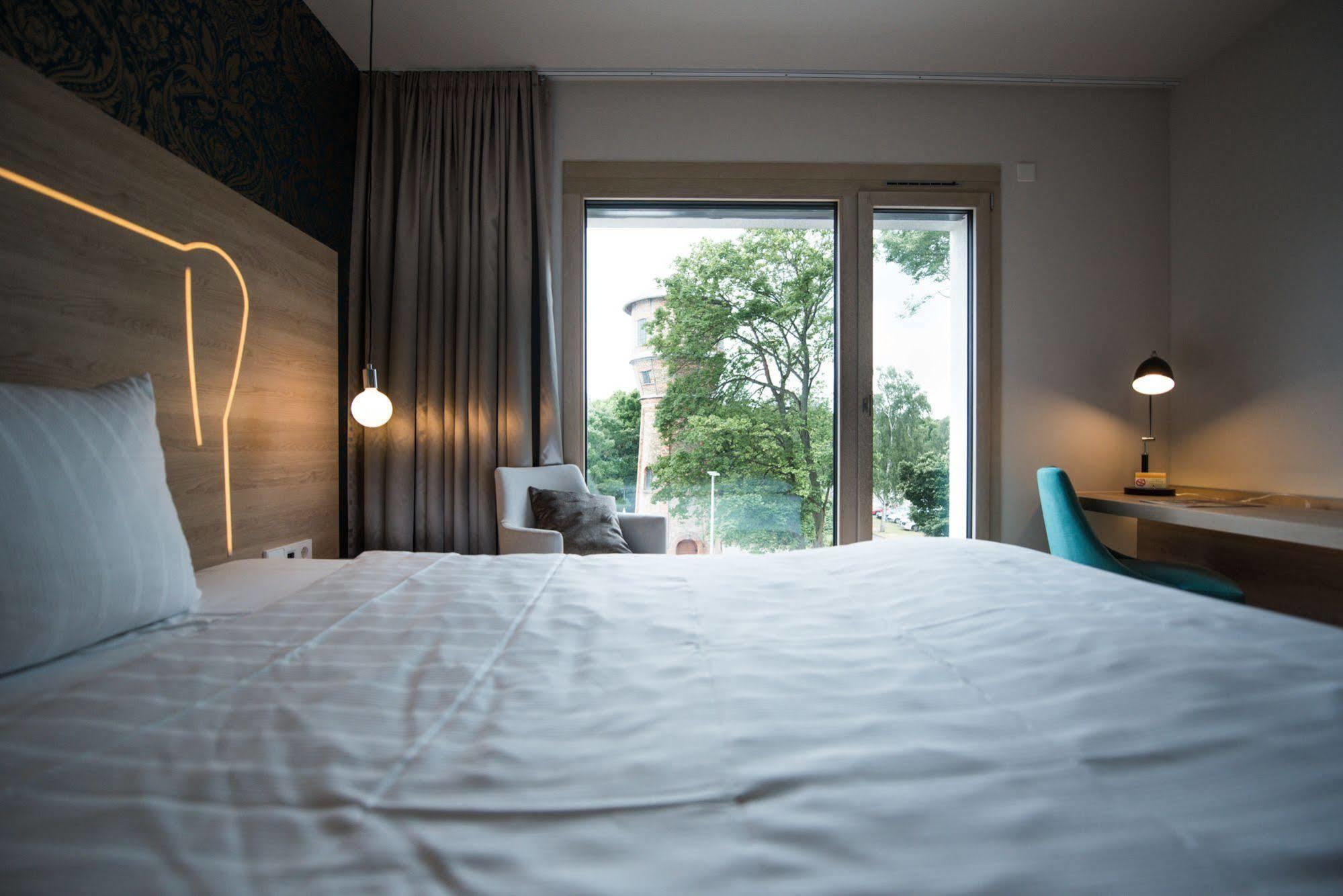 Parkhotel Schillerhain Kirchheimbolanden Buitenkant foto