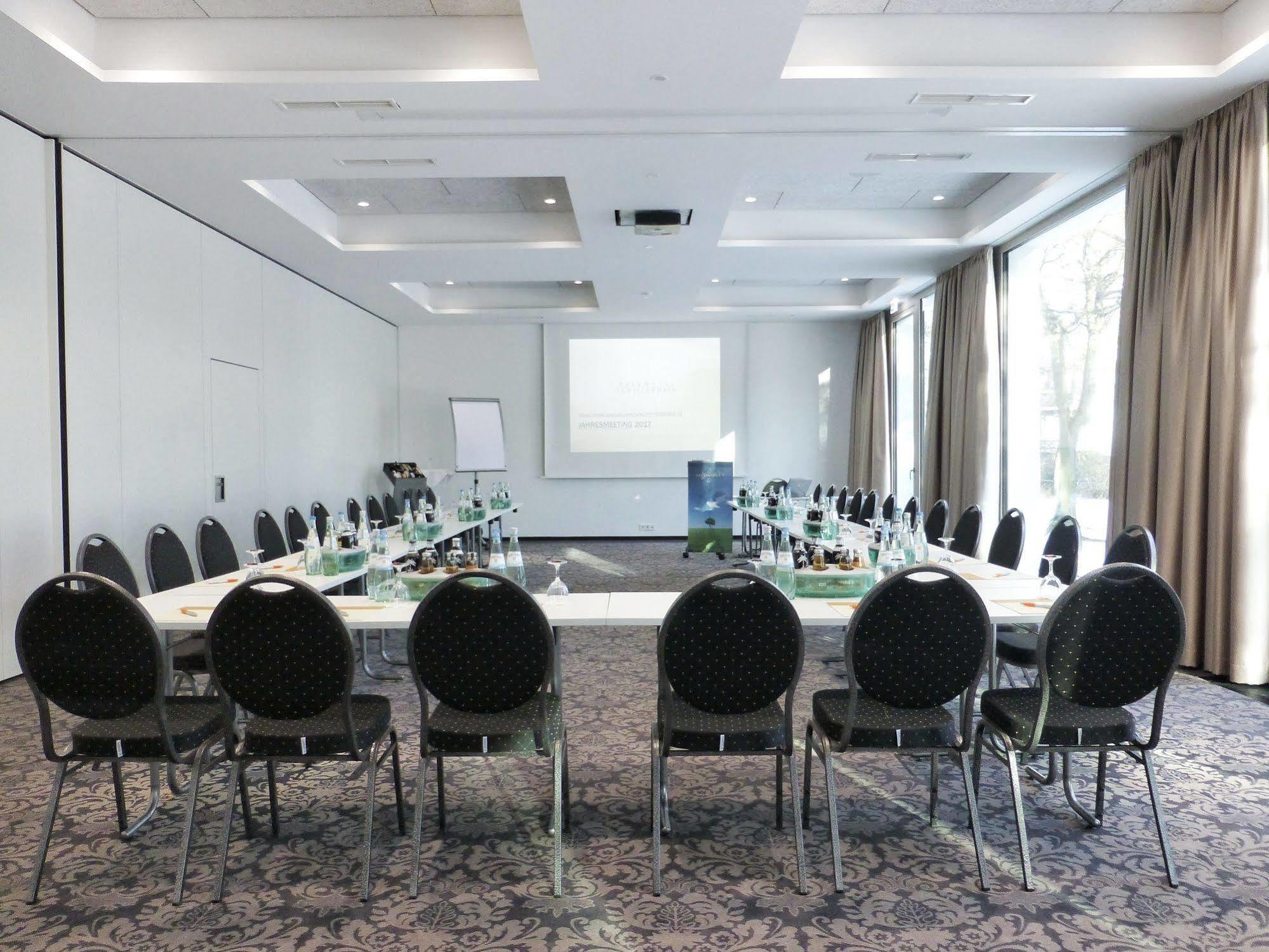 Parkhotel Schillerhain Kirchheimbolanden Buitenkant foto